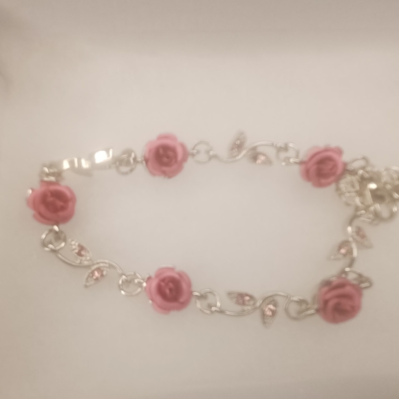 New Hot Pink Flower Design Silver Bracelet - Picture 3 of 4